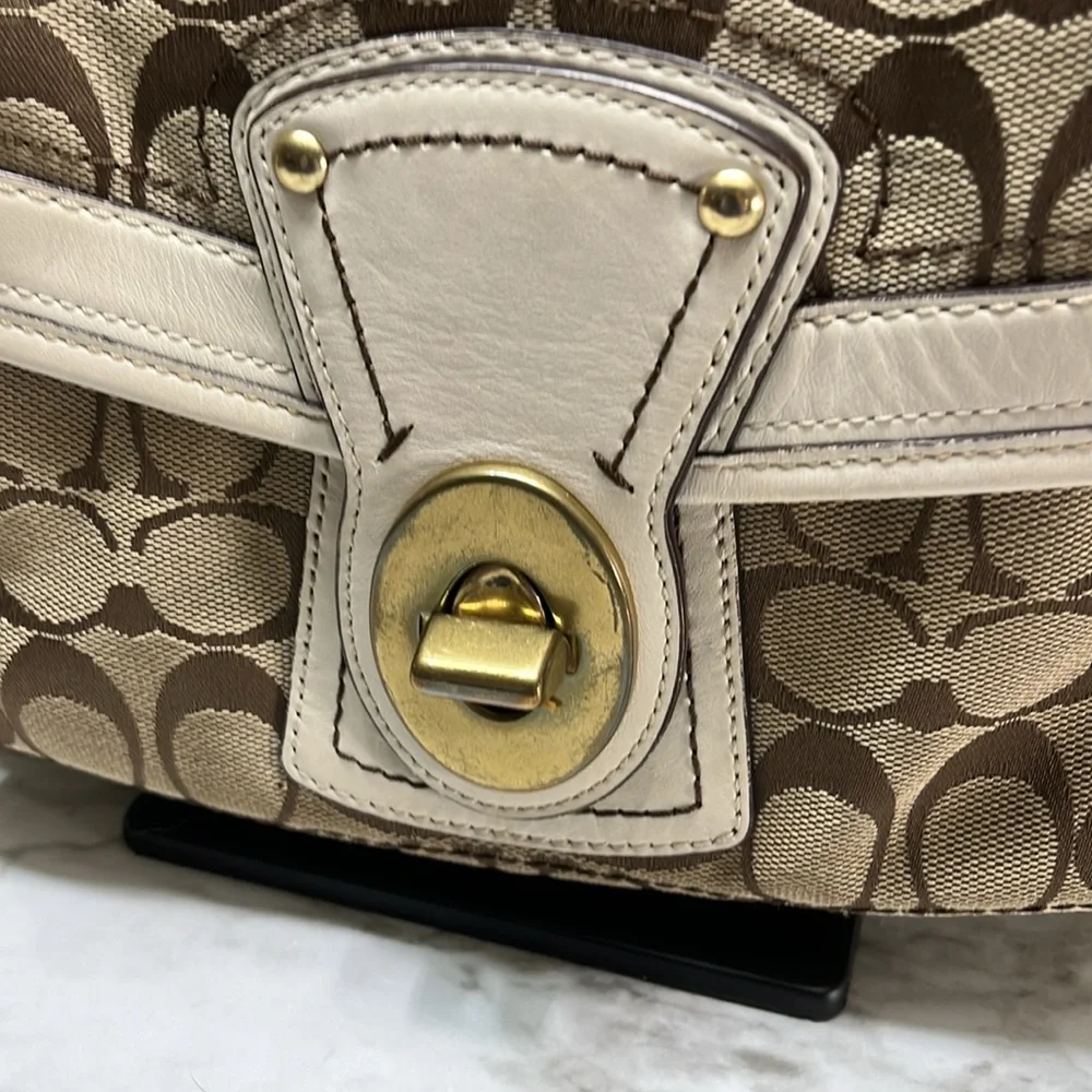 Coach Ltd Ed 65th Legacy White Khaki Sig C Rare and Very Clean. - Picture 2 of 16